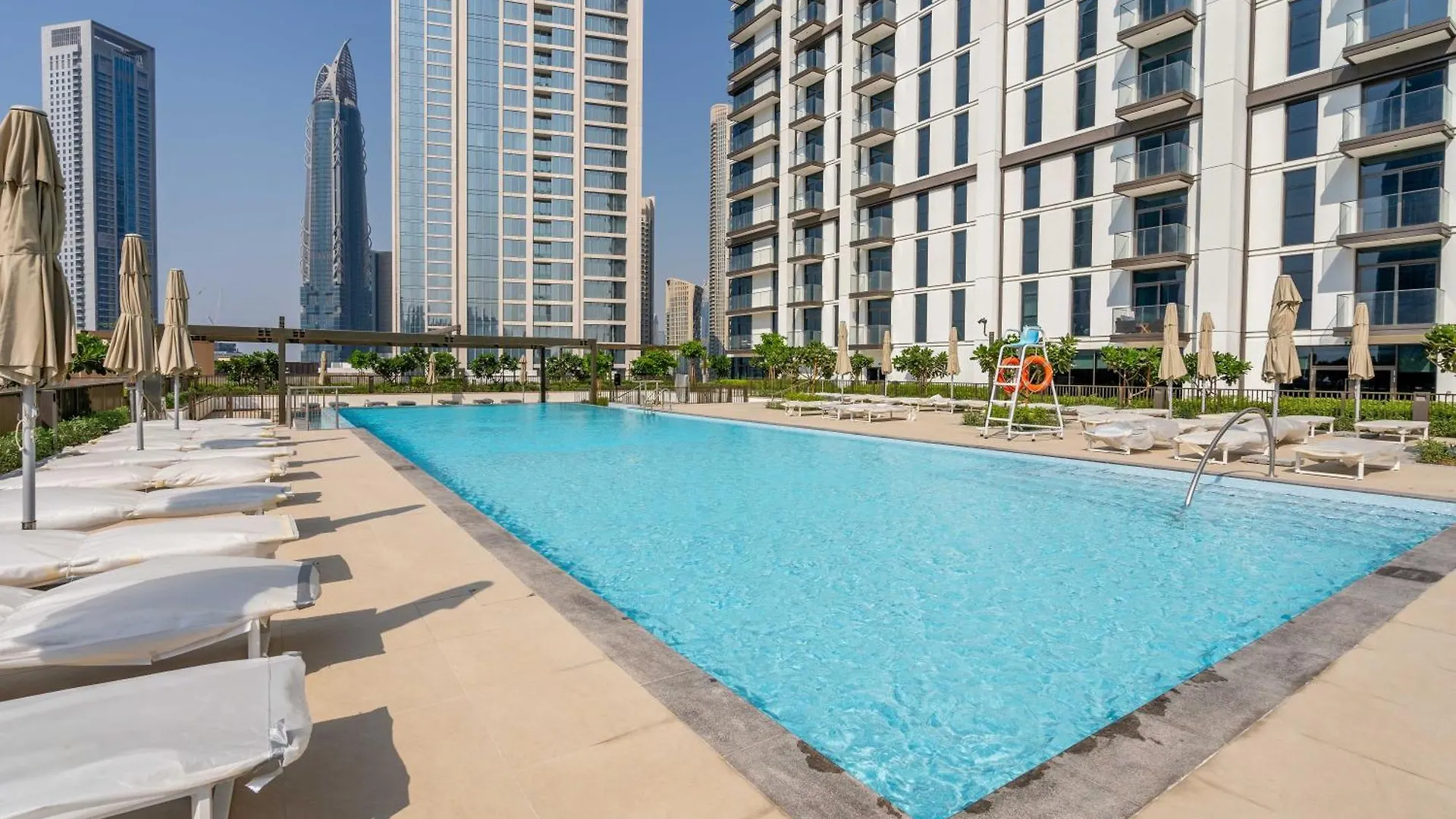 Apartment Dubai Luxe Stay Burj Khalifa Views & Mall Access