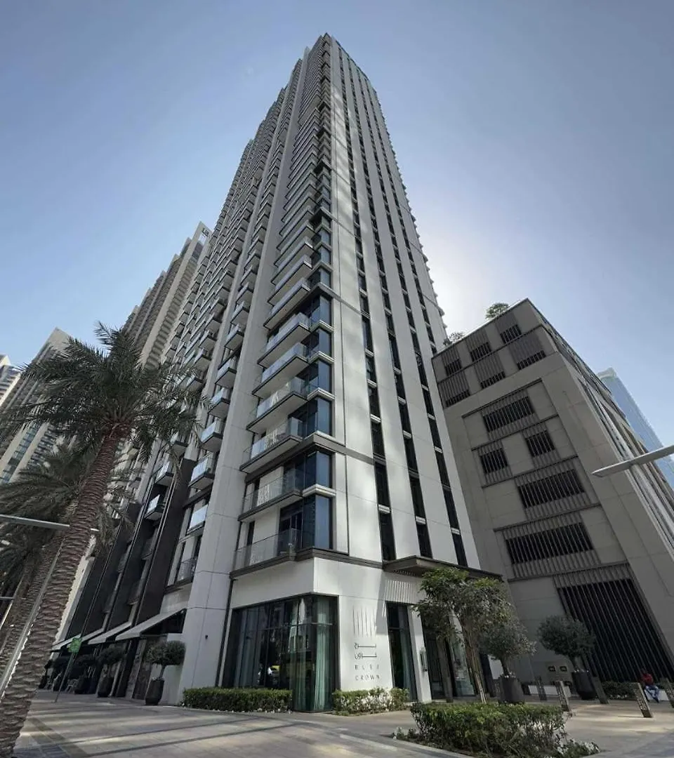 Dubai Luxe Stay Burj Khalifa Views & Mall Access Apartment